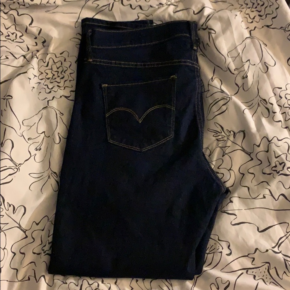Levi’s 311 Shaping Skinny Jeans